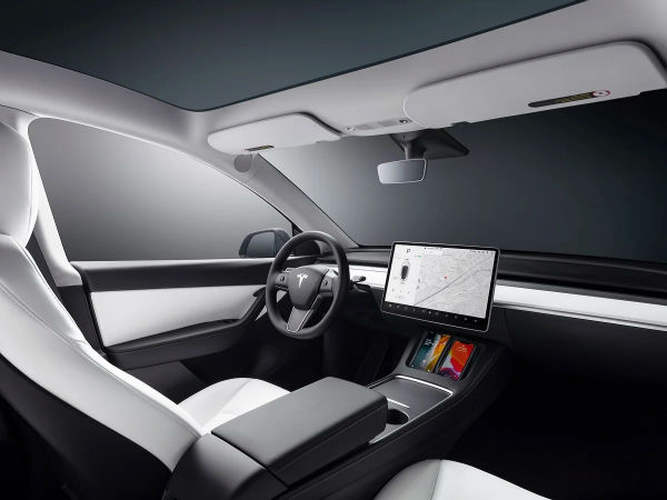 2023 Tesla Roadster Interior