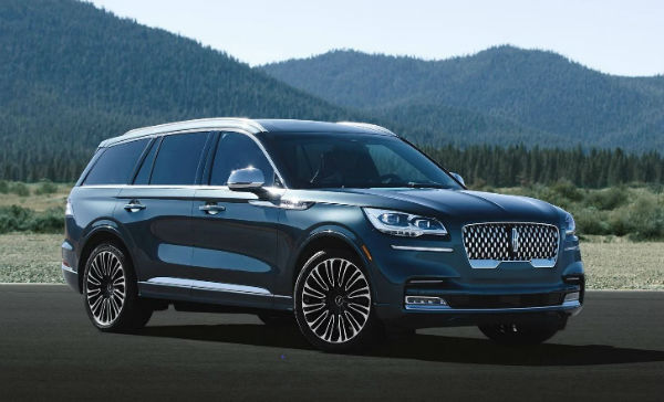 2024 Lincoln Aviator Car