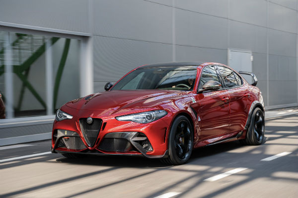 2024 Alfa Romeo Giulia Quadrifoglio