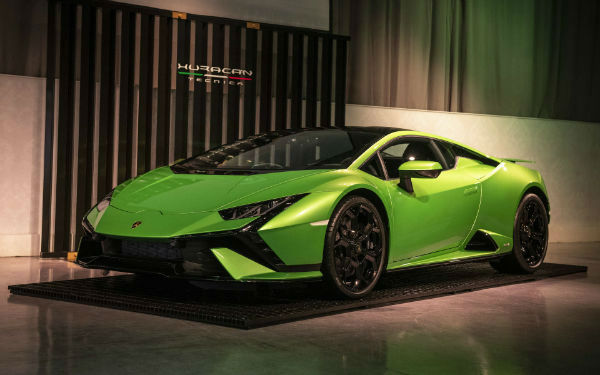 2025 Lamborghini Huracan Tecnica