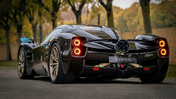 2024 Pagani Utopia Black