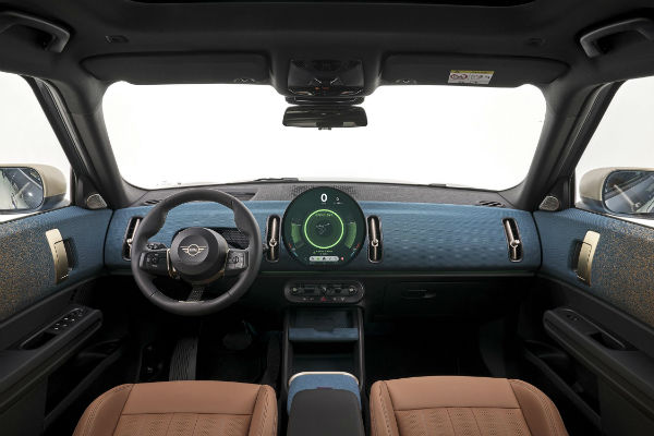 2025 Mini Electric Interior