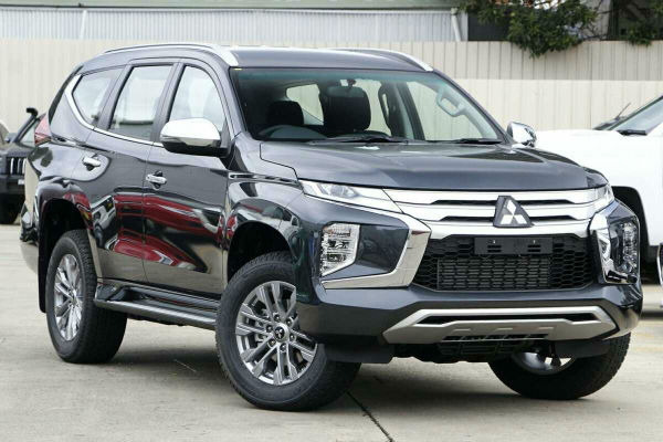 2025 Mitsubishi Pajero Sport GLX