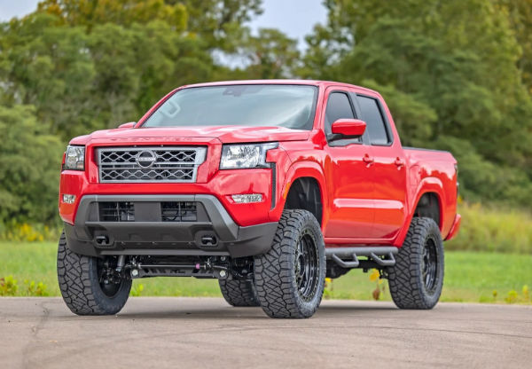 2025 Nissan Frontier Lifted