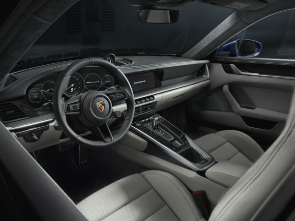 2025 Porsche 911 Interior