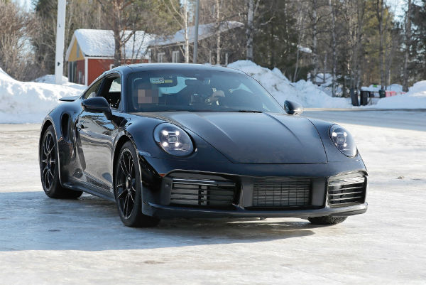 2025 Porsche 911 Turbo S