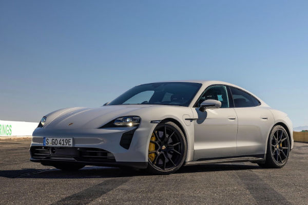 2025 Porsche Taycan Turbo S